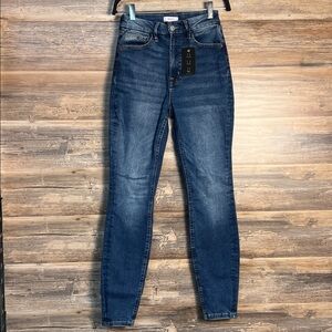 Forever 21 Curvy Skinny High Rise Medium Denim Jeans NWT